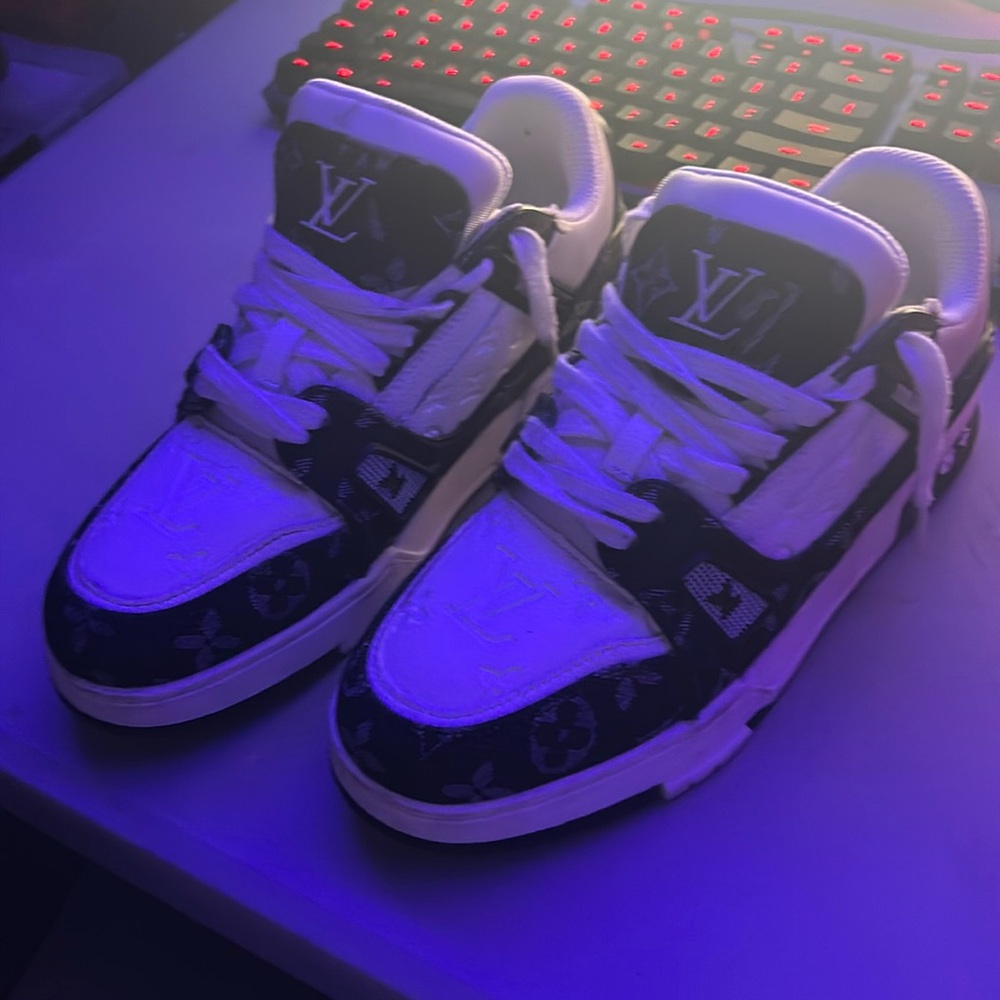 louis vuitton trainers , size 7 , black